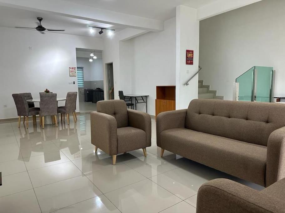 Rumah percutian 2 Storey, Hijayu 3d Alconix, Sendayan,